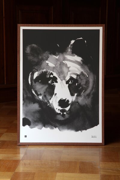 Teemu Järvi Plagát s motívom medveďa Mysterious bear 50x70