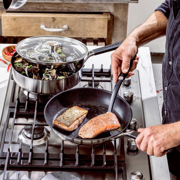 PANVICA NA SMAŽENIE keramický povrch 28 cm KitchenAid - Online Only bytové doplnky, Online Only