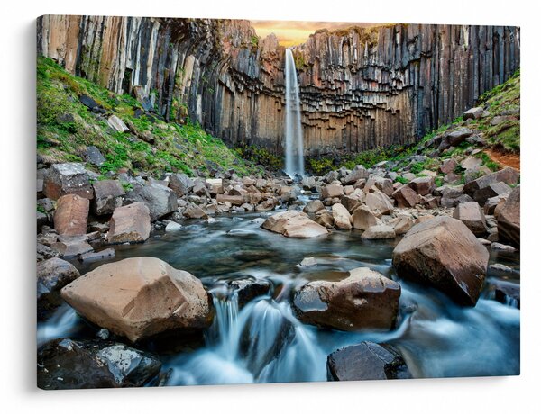 Obraz - Vodopád Svartifoss, Island (70x50 cm)