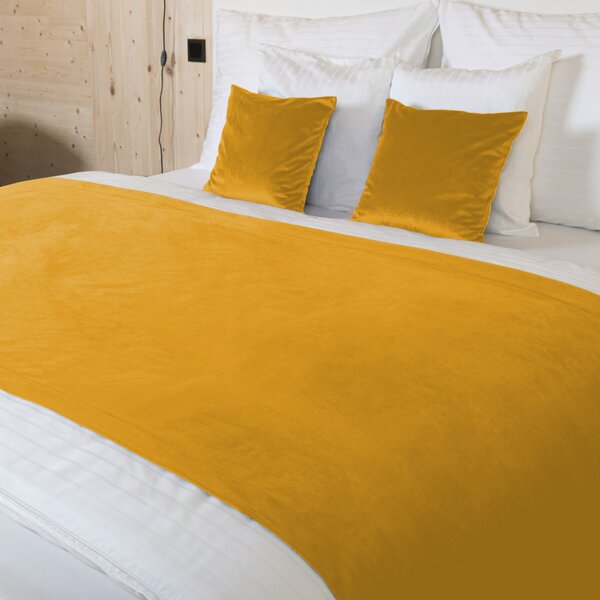 Biante Zamatový prehoz/behúň na posteľ Velvet Prémium SVP-037 Zlatisto oranžový 50x180 cm