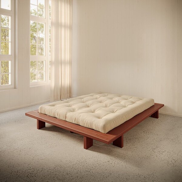 Dvojlôžková posteľ z borovicového dreva bez čela s roštom 140x200 cm v terakotovej farbe Japan – Karup Design