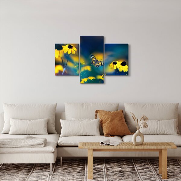 Obraz - Žltý motýľ s kvetmi (90x60 cm)