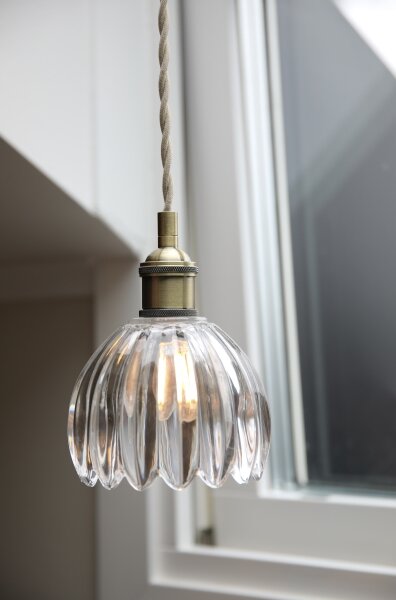 Markslöjd 109136 - Závesné svietidlo na lanku GOTA 1xE14/40W/230V pr. 13 cm mosadz/číre