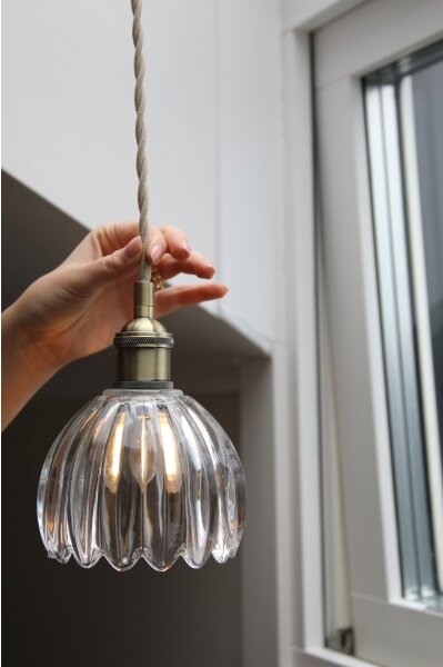 Markslöjd 109136 - Závesné svietidlo na lanku GOTA 1xE14/40W/230V pr. 13 cm mosadz/číre