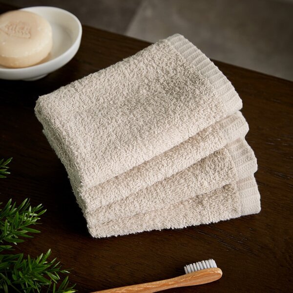 Béžové rýchloschnúce bavlnené uteráky v súprave 4 ks 30x30 cm Quick Dry – Catherine Lansfield
