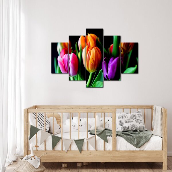 Obraz tulipánov na čiernom pozadí (150x105 cm)