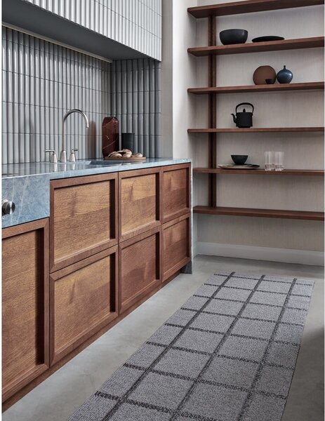 Sivý vnútorný a vonkajší behúň 70x300 cm Ada Grey – Pappelina