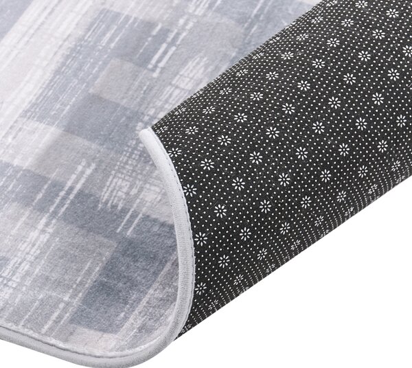 Izbový koberec sivý 140 x 200 cm geometrický vzor protišmyková spodná strana vhodný na podlahové kúrenie