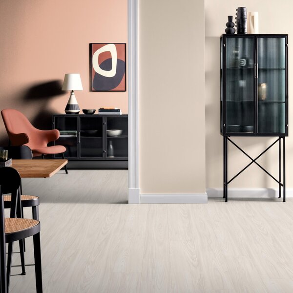 EGGER NatureSense Aqua 8/32 Classic Akácia Sheffield biela SOL1096 2,00 m²