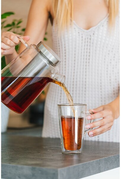 Sklenená čajová kanvica Vialli Design, 1,5 l