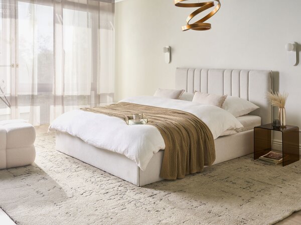 Posteľ s úložným priestorom svetlobéžová látkové čalúnenie 160 x 200 cm s čelom a roštom moderný minimalistický štýl spálňa