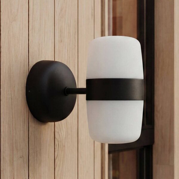 Northern Nástenné svetlo LED Hall, čierna matná, Ø 23 cm, 2-pl., Čierna, Kúpeľňa, Hliník, Dizajn, Nástenné svietidlo