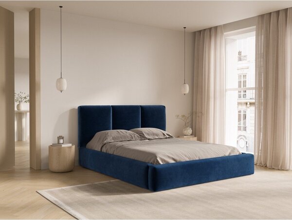 Tmavomodrá zamatová čalúnená dvojlôžková posteľ s úložným priestorom s roštom 200x200 cm Brody – Mazzini Beds