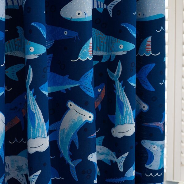 Modrý detský záves 2 ks 168x183 cm Jawsome Shark – Catherine Lansfield