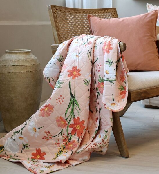 Ružový bavlnený prehoz s kvetmi Aix Quilt Wild Flowers - 130*180 cm - Chic Antique