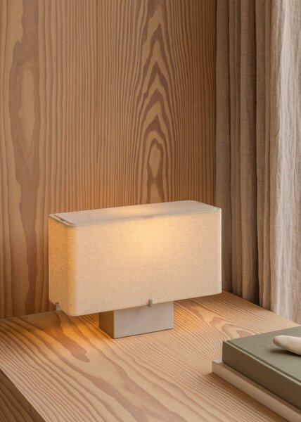 Audo Copenhagen Stolná lampa Nonna H24, aluminium 71241