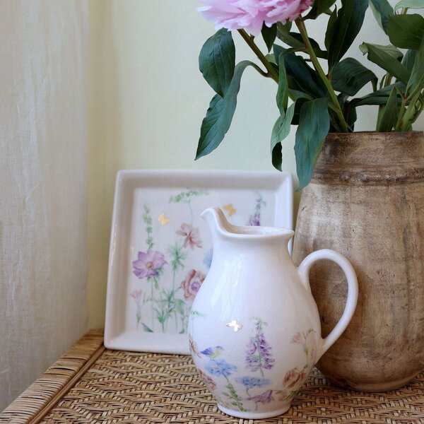Krémový antik keramický džbán s kvetmi Papillon Blossom - 12*19 cm - Chic Antique