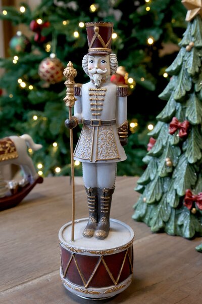 Hudobná naťahovacia skrinka Luskáčik Cherry Noël – Ø 8,5*28 cm - Chic Antique