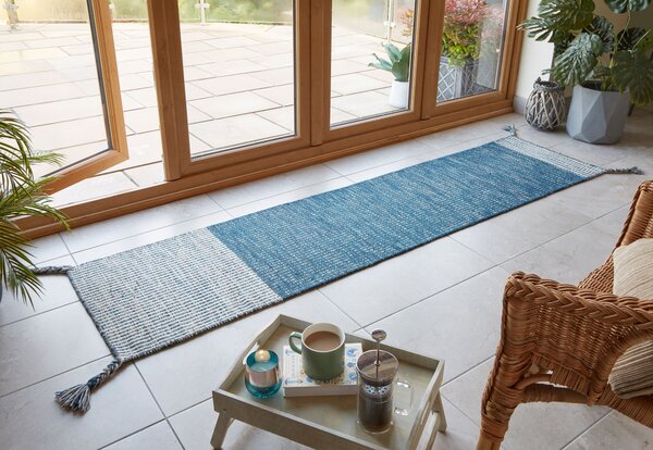 Flair Rugs , Ručne tkaný kusový behúň Infinite Indira Blue, 60x200, modrá, chodba / predsieň