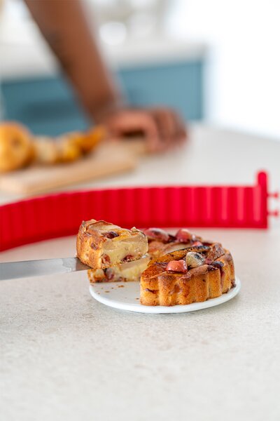 Forma na koláč coox QUICHE s porcelán. základňou priemer 12 cm, modrá Farba: Červená