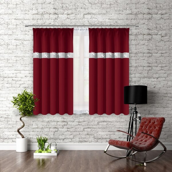 Záves na riasiacej páske so zirkónmi 140x160 cm bordový Farba Bordová Rozmery 140x160 cm