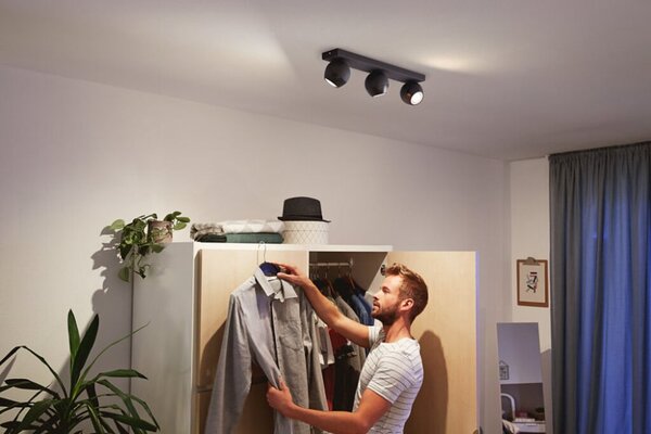 Philips Hue White Ambiance 8719514339125 BUCKRAM stropné bodové svietidlo 3xGU10 +SWITCH 3x5,5W/3x250lm 2200-6500K čierna bluetooth