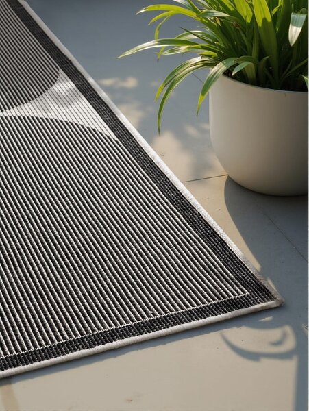 Čierno-biely vnútorný a vonkajší koberec 160x230 cm Duet Bowen – NORTHRUGS