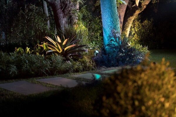 PHILIPS HUE 17462/30/P7 Lily XL 15W/1200lm RGB exteriérové bodové svietidlo/spot