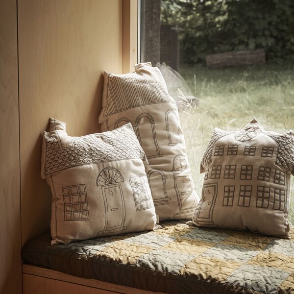 Dekoratívny vankúš Abode Windows Off White 45 × 45 cm
