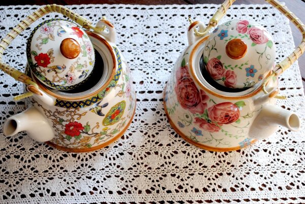 Porcelánová kanvička so sitkom kvety - Ø 14*14 cm / 0,7L - Clayre & Eef