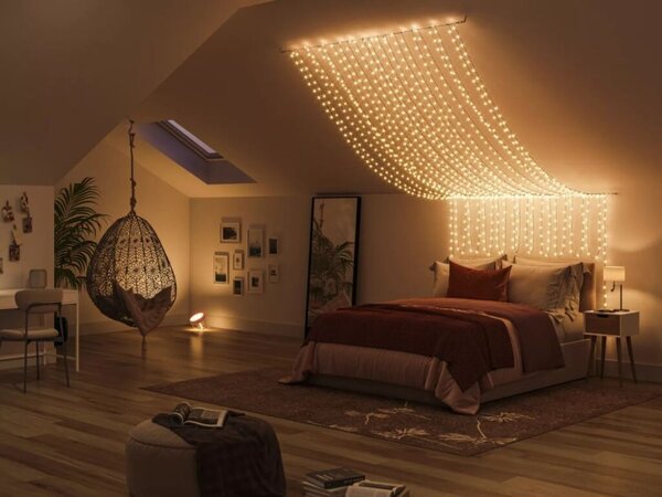 8720169246621 PHILIPS HUE White and Color Ambiance Festavia string lights - vianočná svetelná reťaz 250 LED 20m 2000-6500K+RGB IP44/IP54 čierna