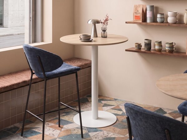 Záhradný bistro stolík svetlohnedá a biela okrúhly 80 x 80 cm vysoká kovová podnož rustikálny moderný