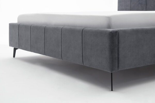 Antracitová čalúnená dvojlôžková posteľ s úložným priestorom s roštom 180x200 cm Lizzano – Meise Möbel