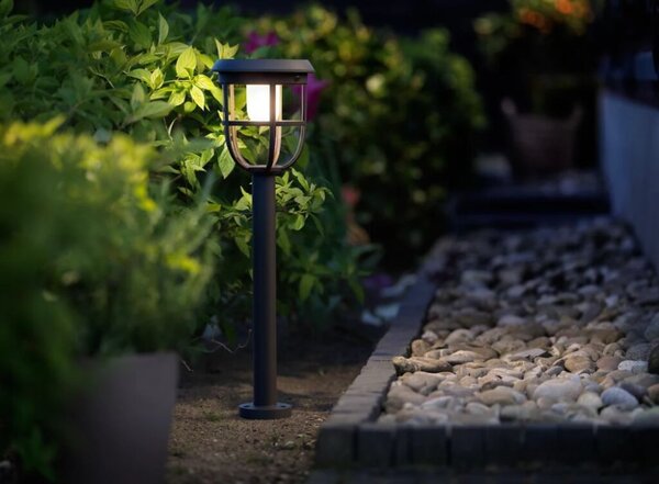 Philips 8720169267213 UltraEfficient Solar Radii solárne stojanové svietidlo/záhradný stĺpik so senzorom PIR LED 1,3W/250lm 3000K IP44 čierna