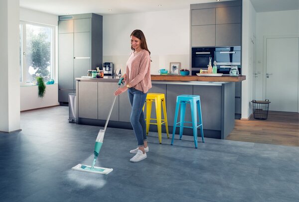 Podlahový mop s rozprašovačom Easy Spray XL LEIFHEIT 56690