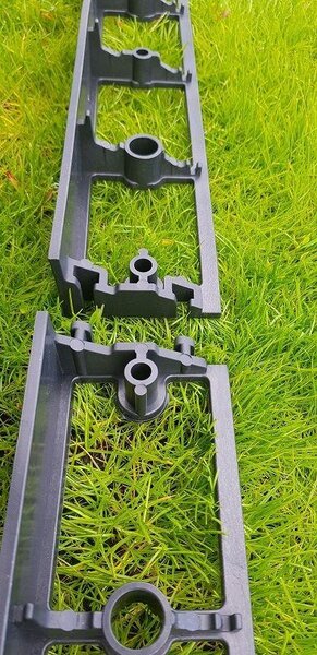 Plastové neviditeľné obrubníky DUO 45 mm 2 ks Rojaplast 101045