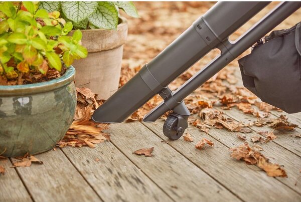 PowerJetCollect Akumulátorový vysávač/fúkač 18V P4A - set GARDENA 14895-20