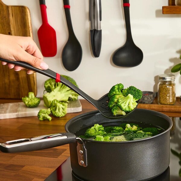 Ingenio+ Dierovaná naberačka, nylonová, čierna TEFAL K1984334