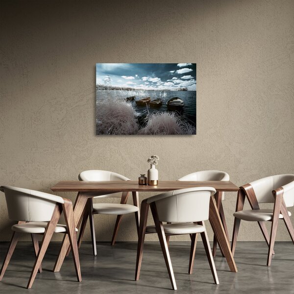 Sklenený obraz - Drevené loďky na jazere (70x50 cm)