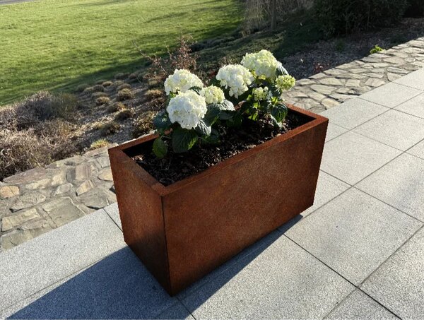 Tall Vysoký záhradný kvetináč 40 × 90 × 50 cm, corten CORGARDEN 1082