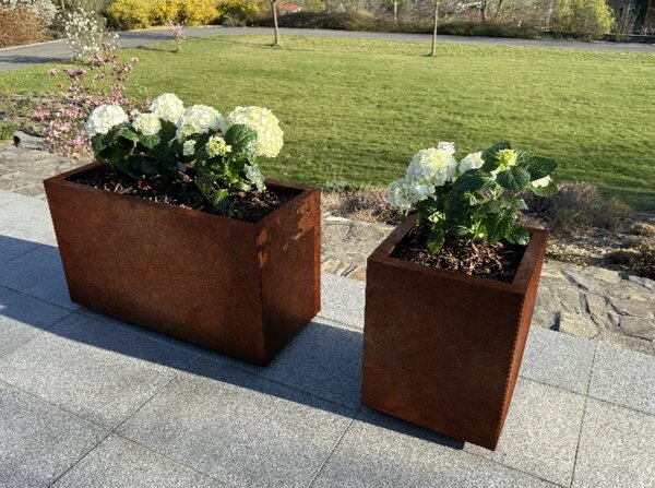 Tall Vysoký záhradný kvetináč 40 × 40 × 50 cm, corten CORGARDEN 1081