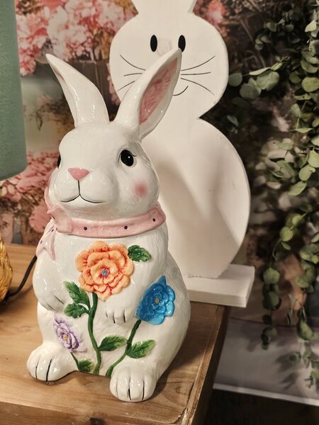 Biela keramická úložná nádoba králik s kvetmi - 16*15*29 cm - Clayre & Eef