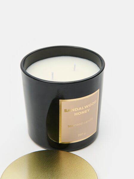 Sinsay - Voňavá sviečka Sandalwood Honey - čierna