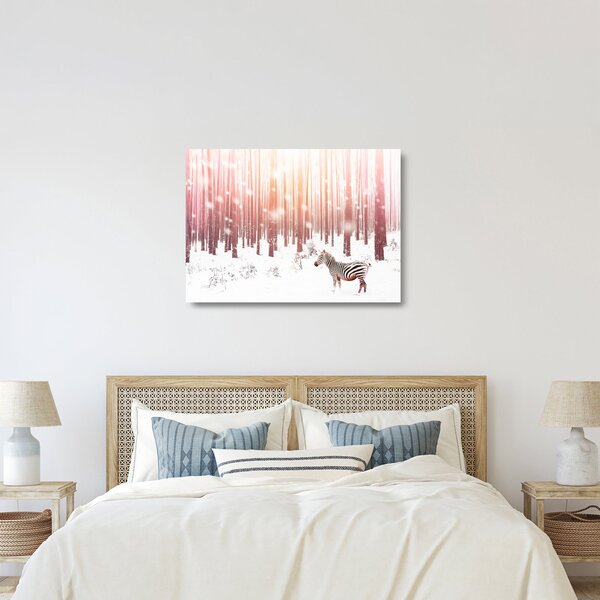 Sklenený obraz - Zebra v zasneženom lese (70x50 cm)