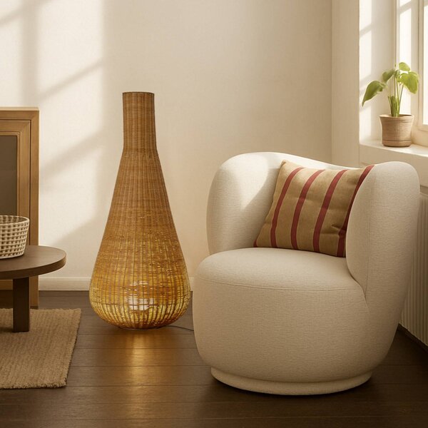 Lucande stojacia lampa Takeo, ratan, výška 115 cm, E27, Svetlé drevo, Obývacia izba / jedáleň, Drevo, Moderný