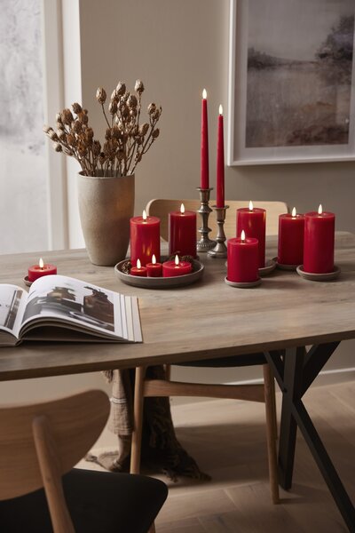 LED sviečka Flamme Flow Pillar Red 17,5 cm