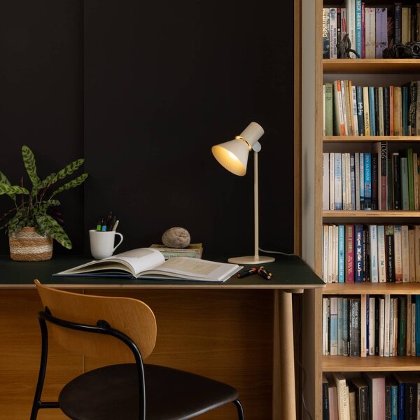 Anglepoise Stolová lampa typ 80 T1, béžová, 48 cm, kovová, Krémová / jantárovo žltá, Obývacia izba / jedáleň, Hliník, Dizajn, Stojacie svietidlo