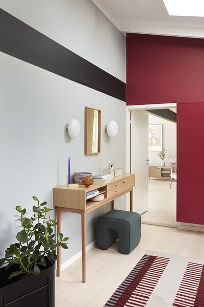 MUZZA Konzolový stolík s priehradkami space 154 x 37 cm prírodný