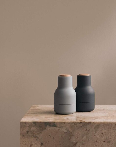 Audo Copenhagen Mlynčeky na soľ a čierne korenie Bottle Small, blues