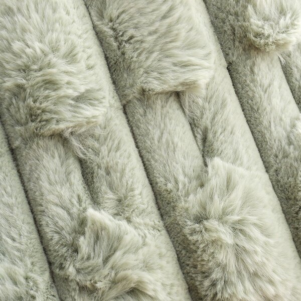 Dekoračný vankúš z mikroplyšu 50x50 cm Carved Fur – Bianca